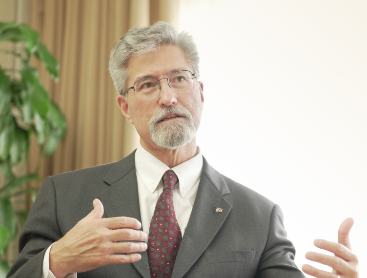 Stephen Hayes Dacus, Representative Director, President & CEO