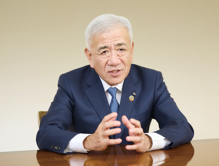 picture: Ryuichi Isaka President, Representative Director and CEO