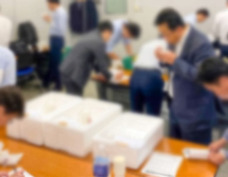 全国でおにぎりの品質をすり合わせの様子