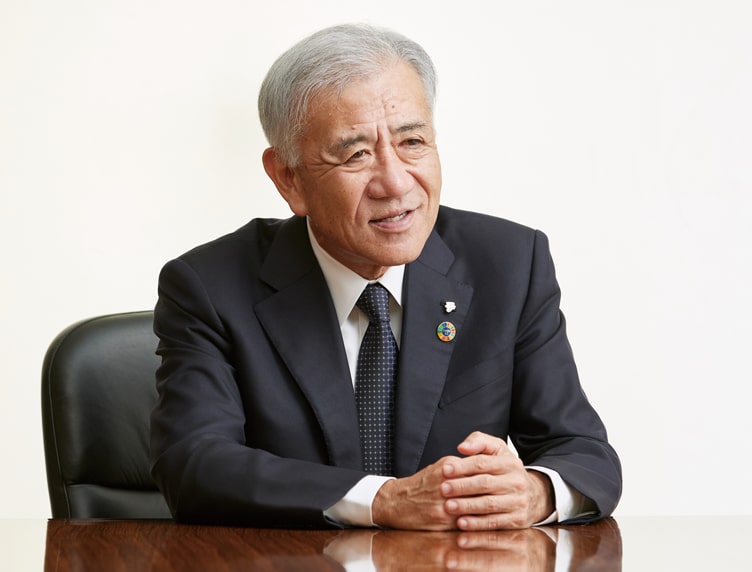 代表取締役社長 最高経営責任者（CEO） 井阪 隆一の写真