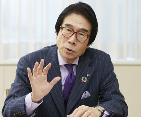 伊藤 邦雄
